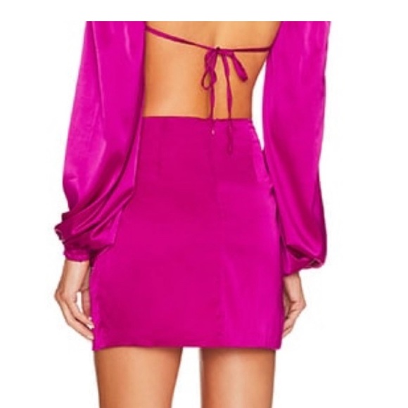 NWT superdown Rissa Wrap Skirt In magenta Size small - Picture 3 of 5